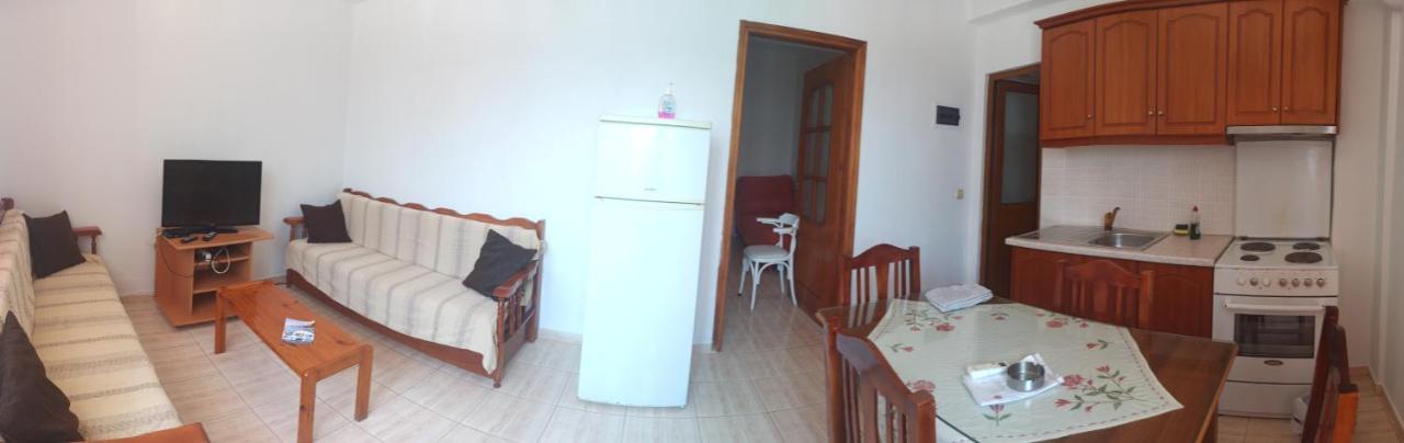 Achilles Apartments Sarandë Esterno foto
