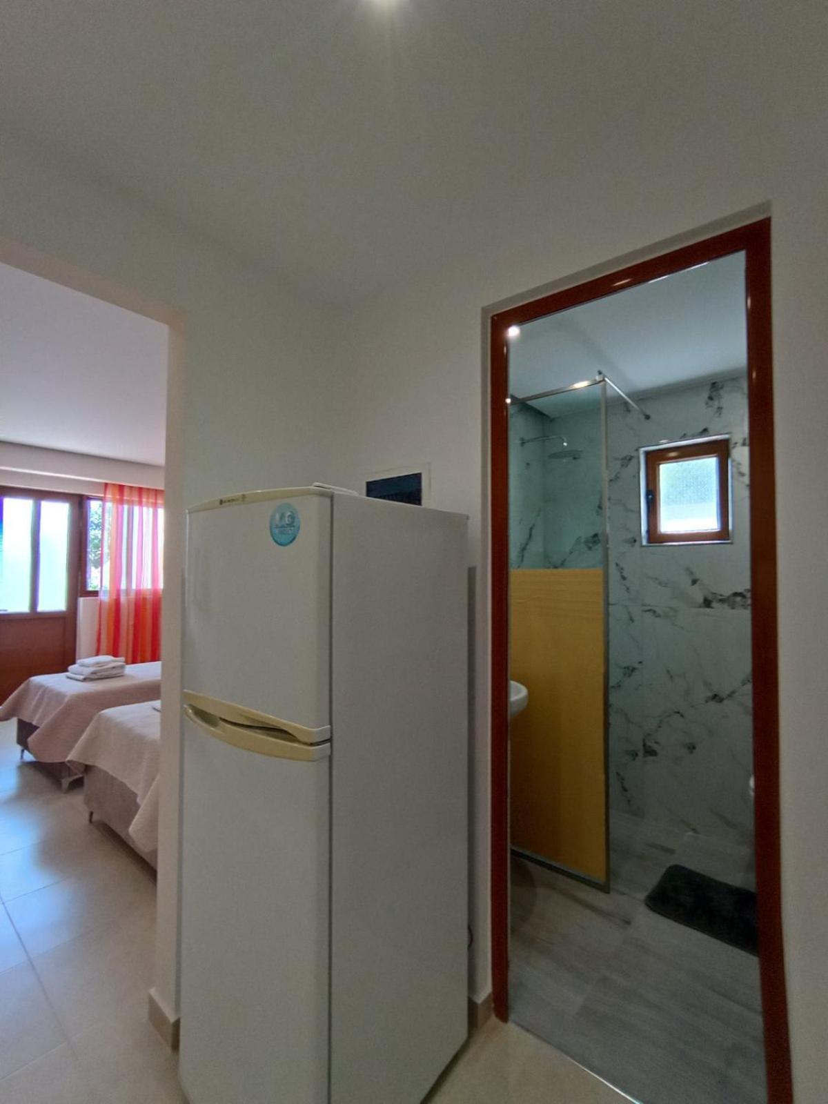 Achilles Apartments Sarandë Esterno foto