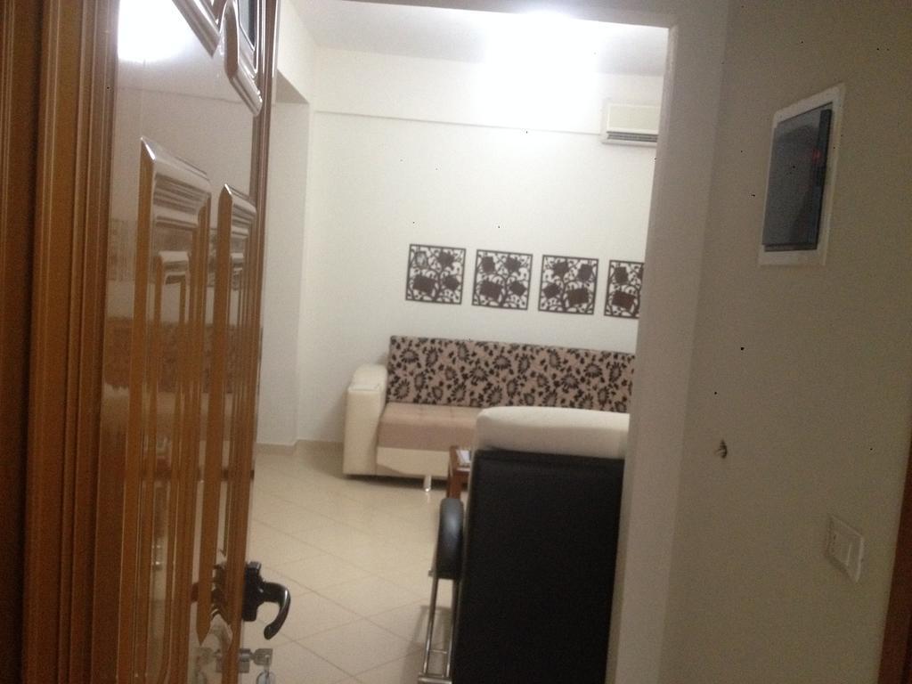 Achilles Apartments Sarandë Esterno foto