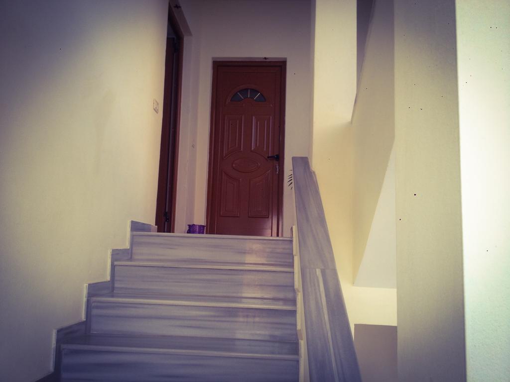 Achilles Apartments Sarandë Esterno foto