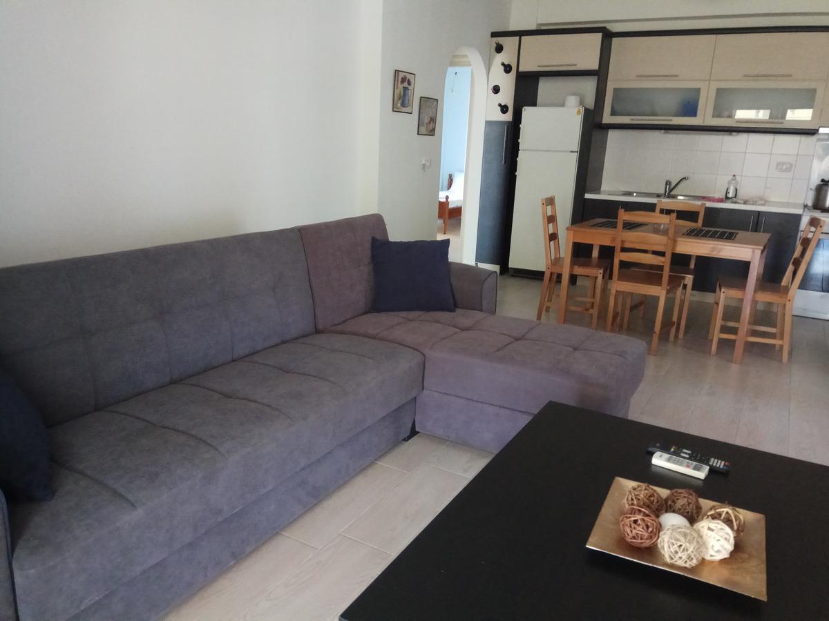 Achilles Apartments Sarandë Esterno foto