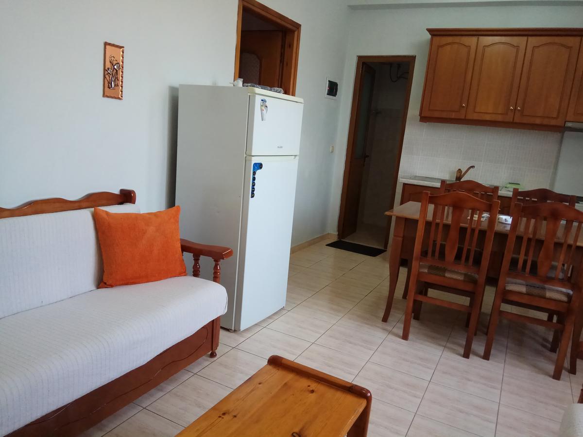 Achilles Apartments Sarandë Esterno foto